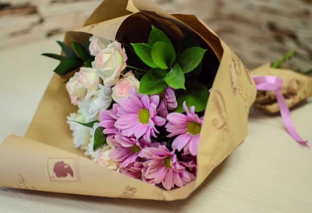 Букет цветов из: Розы и Хризантемы в Краснохолмский