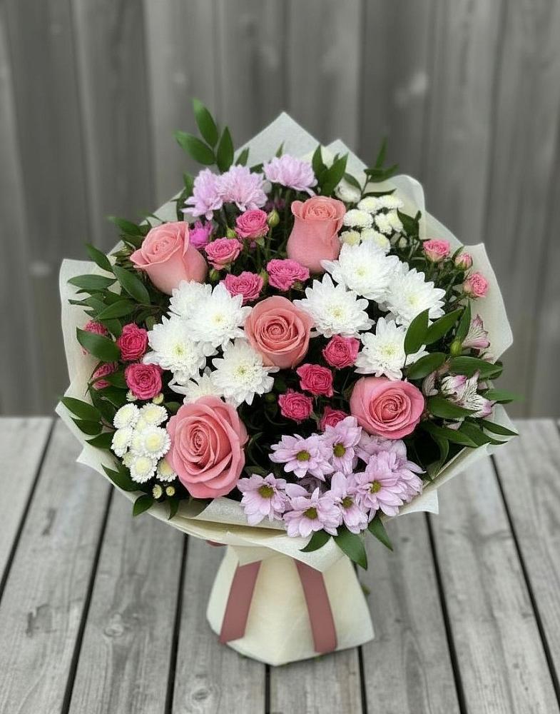 Букет цветов из: Альстромерии, Гвоздики, Розы и Хризантемы в Краснохолмский