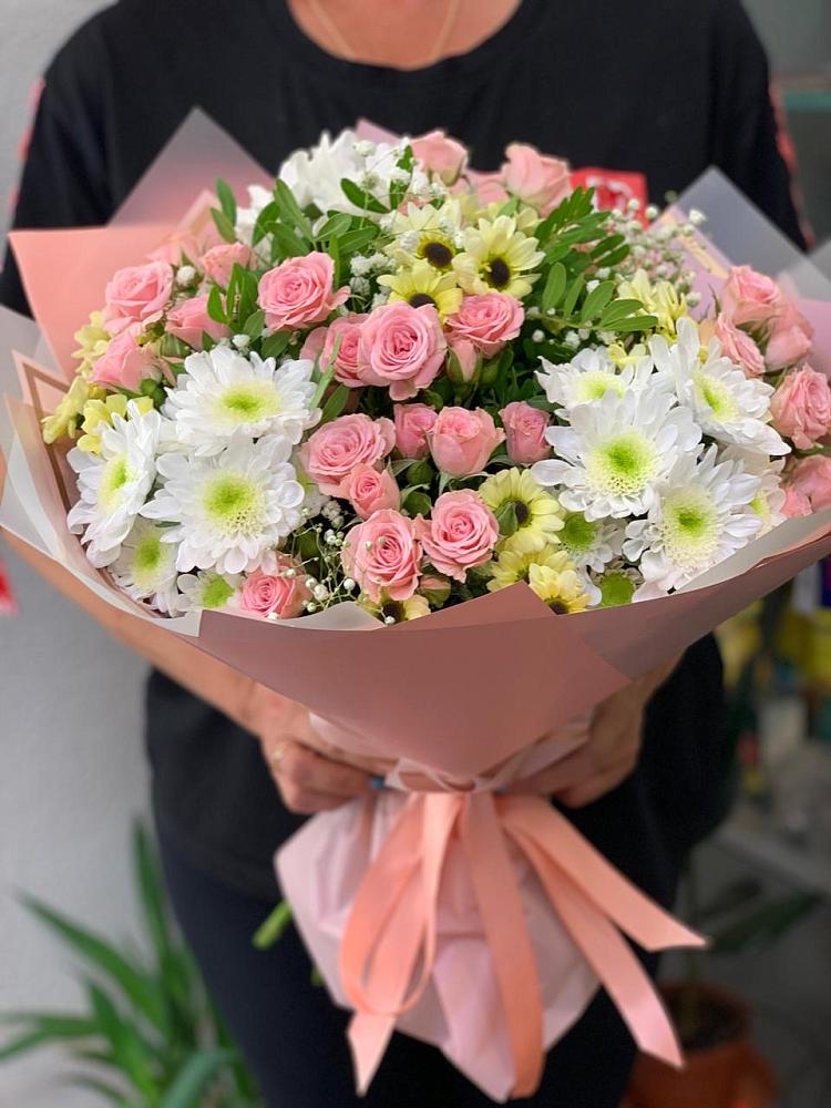 Букет цветов из: Розы и Хризантемы в Краснохолмский