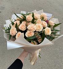 Букет Кремовые розы Латте в Краснохолмский