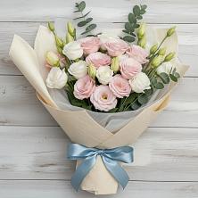 Букет цветов из:  Лизиантусы в Краснохолмский