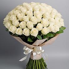 Букет 101 беля роза Белоснежка в Краснохолмский