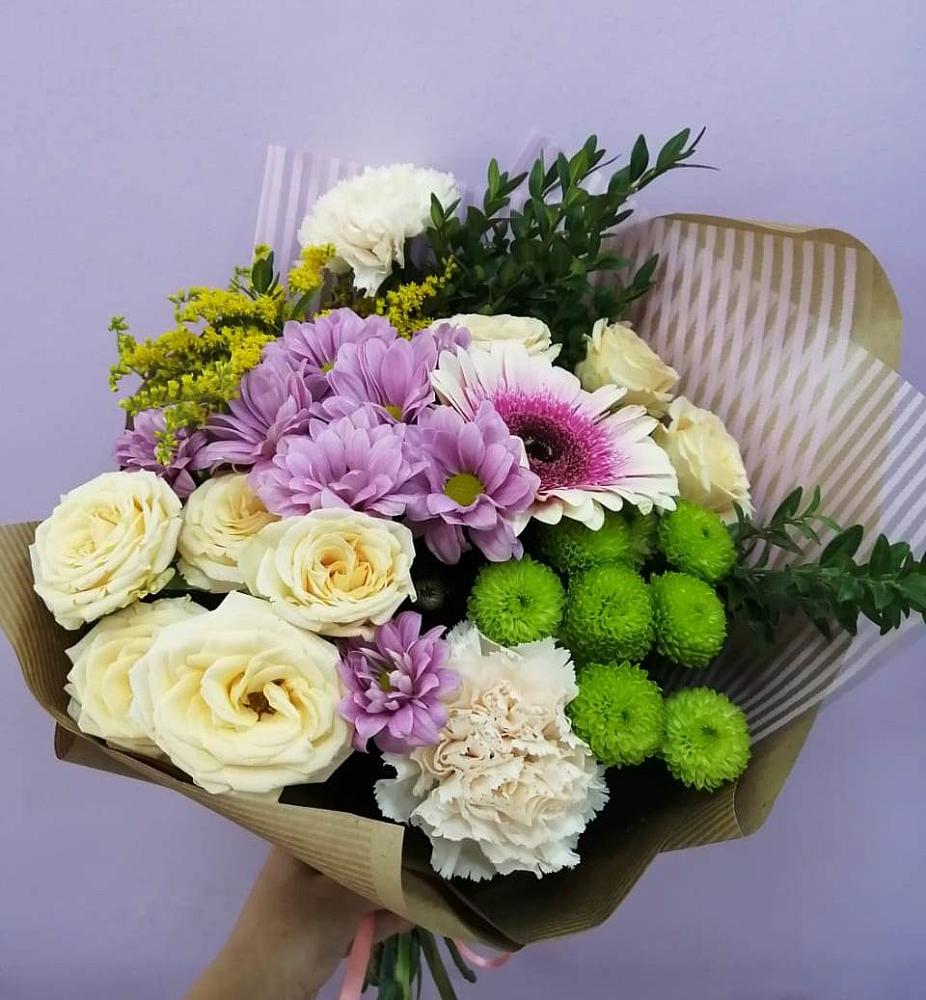 Букет цветов из: Хризантемы, Розы, Гвоздики и Герберы в Краснохолмский