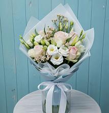 Букет цветов из:  Розы и Лизиантусы #REPLACE_PRED# Краснохолмский