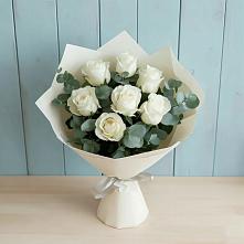 Букет Белые розы в Эвкалипте в Краснохолмский