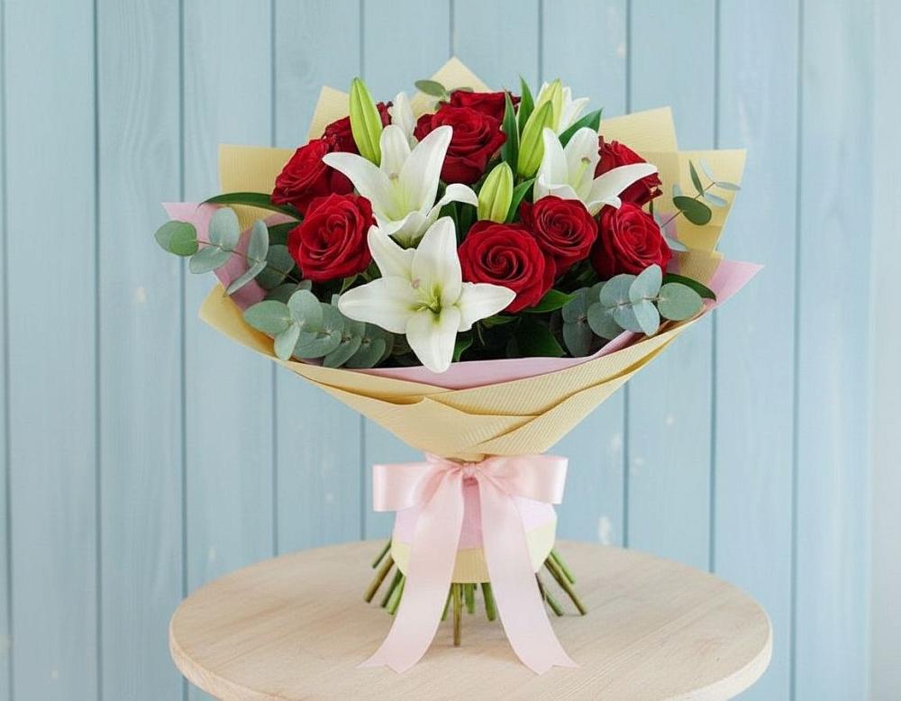 Букет цветов из: Лилии и Розы в Краснохолмский