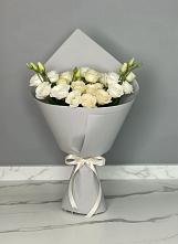 Букет цветов из:  Розы и Лизиантусы в Краснохолмский